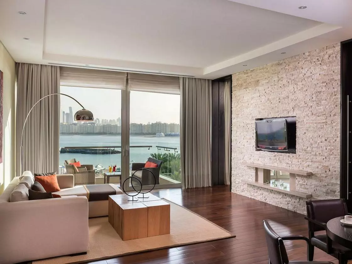 RIXOSTHEPALM_SHABAVIZ (7).jpg